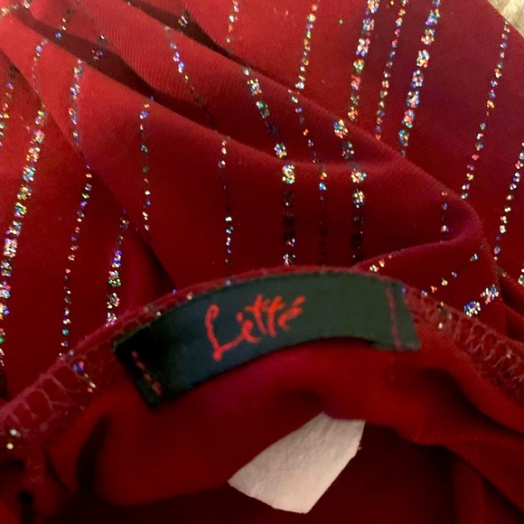 Sexy short burgundy night out dress with glitter design - Picture 6 of 7